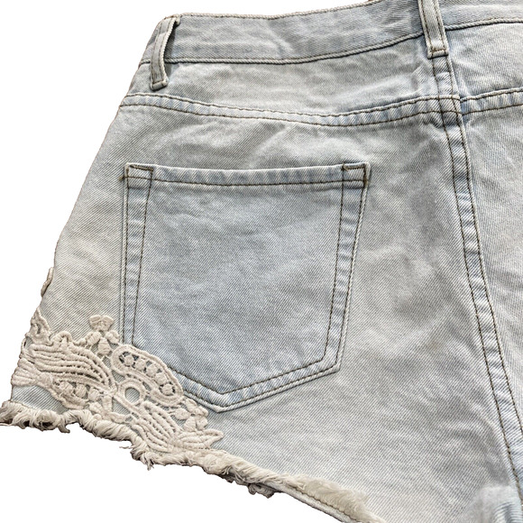 Forever 21 Size 29 High Rise Light Wash Cut Off Denim Jean Shorts Lace Details - Picture 7 of 8